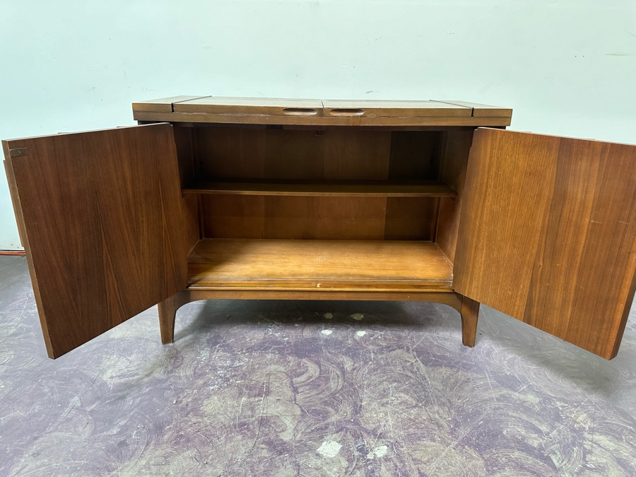 Vintage Mid-Century Modern Kent Coffey Perspecta Walnut Bar Cart Server Buffet (Both Back Legs Have Hairline Cracks - See Photos) 39.25'W X 18.5'D X 29'H [Photo 18]