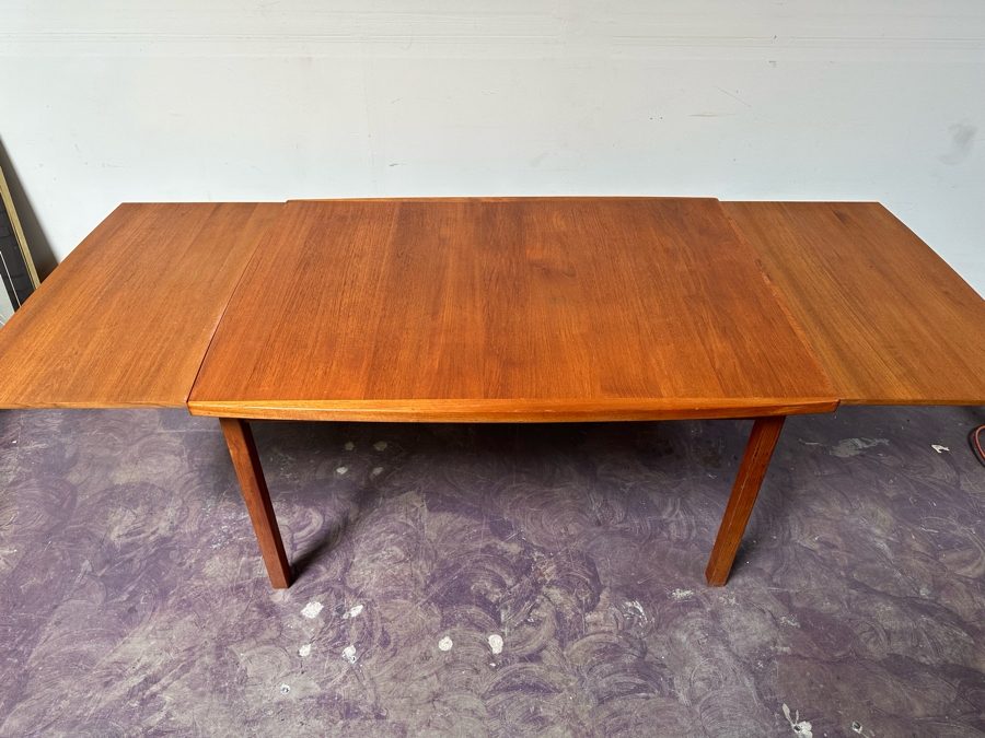 D-Scan Teak Dining Table With Two Built In Draw Leaves 54'W X 40'D X 28'H (Leaves Measure 20' Each) [Photo 17]