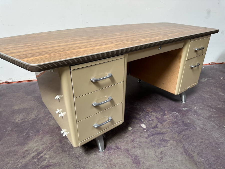 Rare Original 1960s Mid-Century Modern 'Fan Top' Curved Back Tanker Desk By All-Steel Equipment Inc In Great Condition 83'W X 39'D X 29.5'H [Photo 8]