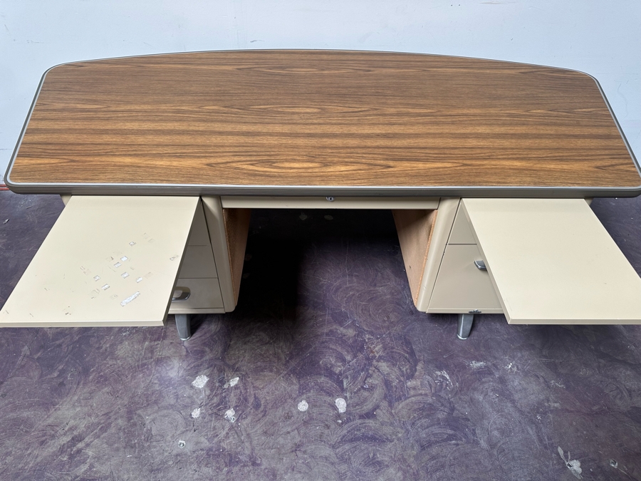 Rare Original 1960s Mid-Century Modern 'Fan Top' Curved Back Tanker Desk By All-Steel Equipment Inc In Great Condition 83'W X 39'D X 29.5'H [Photo 12]
