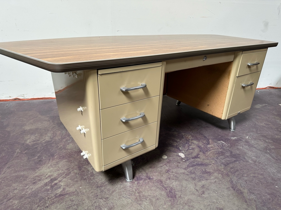Rare Original 1960s Mid-Century Modern 'Fan Top' Curved Back Tanker Desk By All-Steel Equipment Inc In Great Condition 83'W X 39'D X 29.5'H [Photo 7]