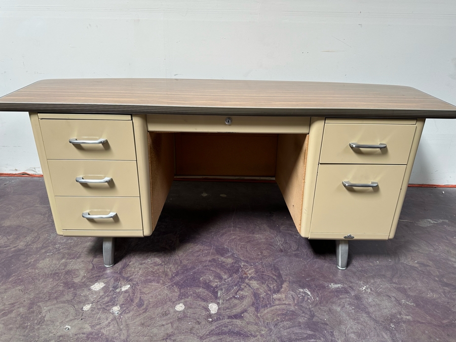 Rare Original 1960s Mid-Century Modern 'Fan Top' Curved Back Tanker Desk By All-Steel Equipment Inc In Great Condition 83'W X 39'D X 29.5'H [Photo 5]