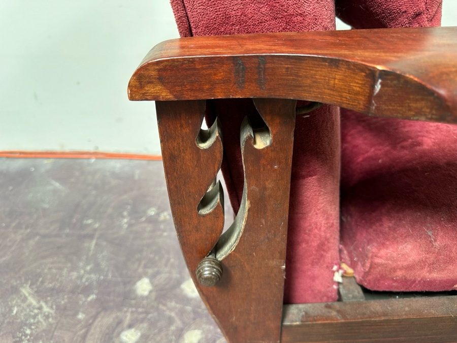 Streit Morris Chair Reclining With Foot Rest Patented 1901 With Original Tag 31”W X 35”D X 29”H [Photo 13]
