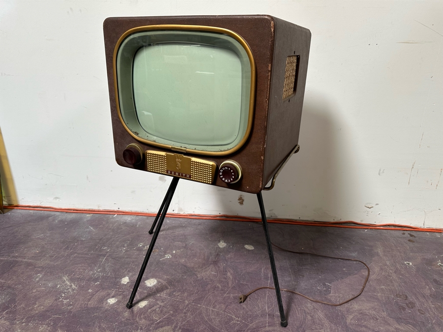 Retro Zenith Tube Television TV With Metal Stand For Display Only (Not Working) 21”W X 20”D X 18.5”H Stand Measures 18”H [Photo 15]
