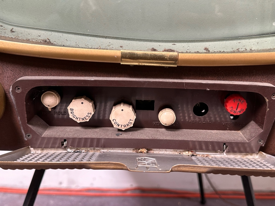 Retro Zenith Tube Television TV With Metal Stand For Display Only (Not Working) 21”W X 20”D X 18.5”H Stand Measures 18”H [Photo 6]