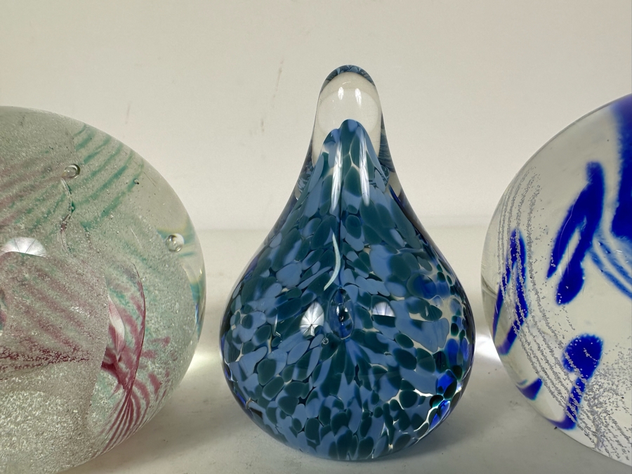 Three Caithness Scotland Paperweights [Photo 4]