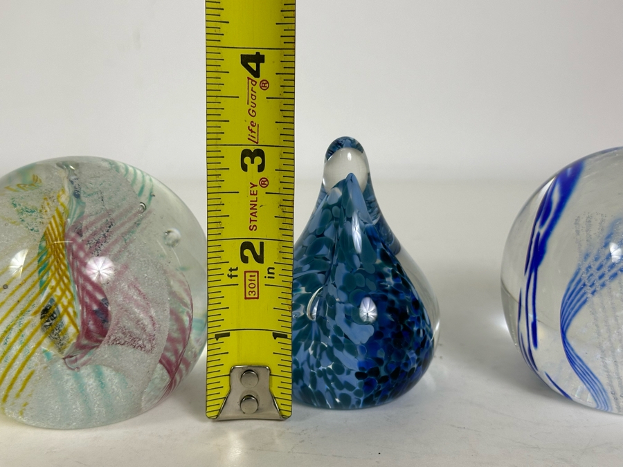 Three Caithness Scotland Paperweights [Photo 17]