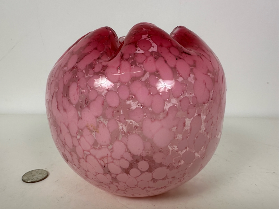 Vintage Pink Art Glass Rose Bowl 6'W X 5.5'H [Photo 3]