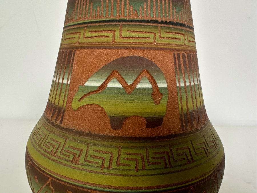 Vintage Navajo Native American Art Pottery Vase Signed E. Gray 6'H [Photo 2]