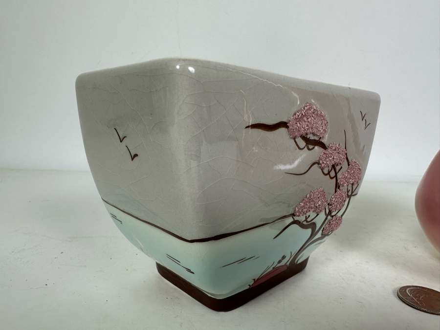 Vintage Hand Decorated Weil Ware California Pottery Planter 4.25'H And Vintage Maddux California Pottery Swan Planter 10.5'H [Photo 5]