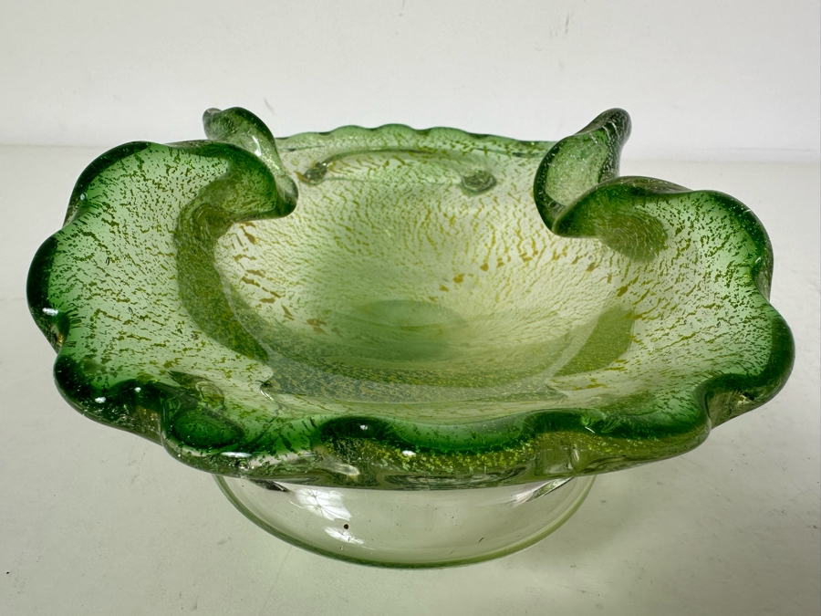 Vintage Italian Murano Glass Green With Gold Centerpiece Bowl 8'W X 5.5'D [Photo 4]