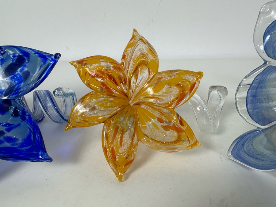 Vintage Italian Murano Glass Hand Blown Art Glass Flower Sculptures [Photo 3]