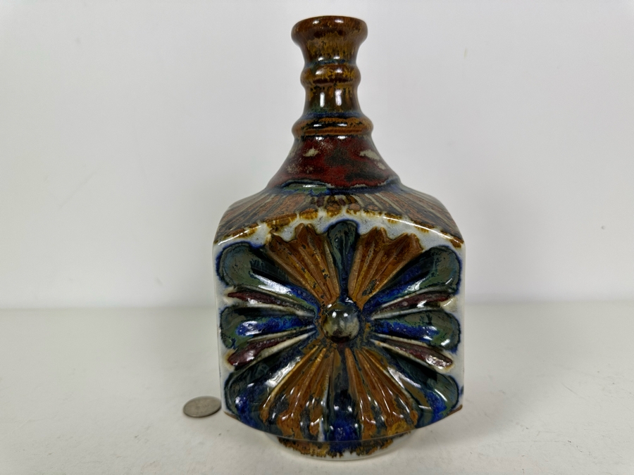 Hand Painted Mexican Pottery Vase 9'H [Photo 2]
