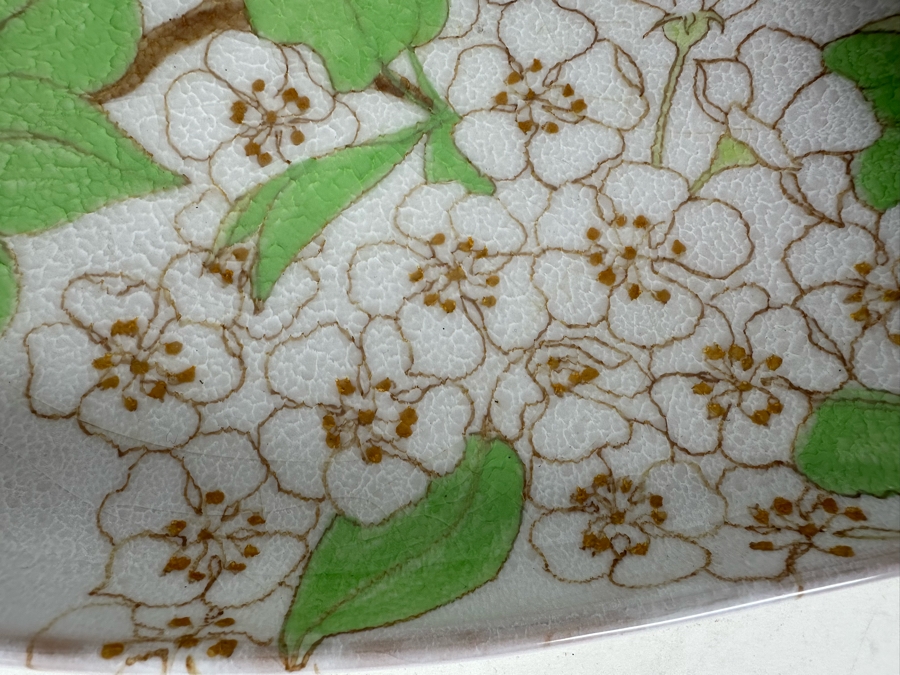 Ernestine Salerno Italy Ernestine Maiolica Handmade Ceramic Triangular Dish Tray 12'W X 11'D X 2.5'H [Photo 3]