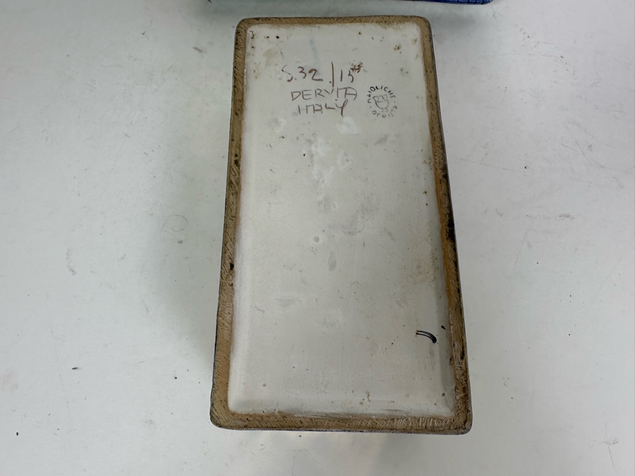 Vintage Deruta Italy Lidded Box 7'W X 3.5'D X 4'H [Photo 13]