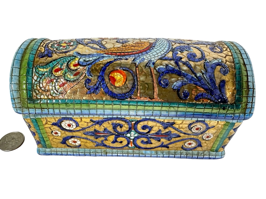 Vintage Deruta Italy Lidded Box 7'W X 3.5'D X 4'H [Photo 1]