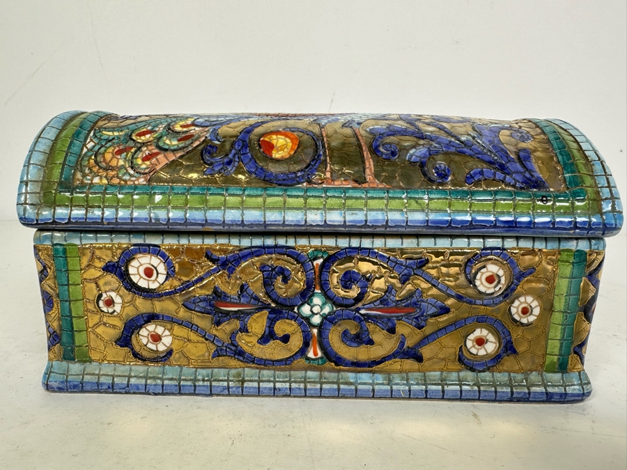 Vintage Deruta Italy Lidded Box 7'W X 3.5'D X 4'H [Photo 5]