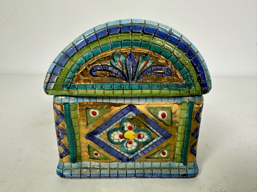 Vintage Deruta Italy Lidded Box 7'W X 3.5'D X 4'H [Photo 6]