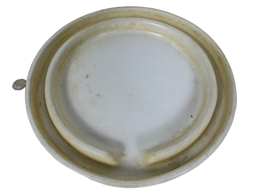 Vintage Gainey Ceramics White Pottery Drip Saucer Pot 13'W
