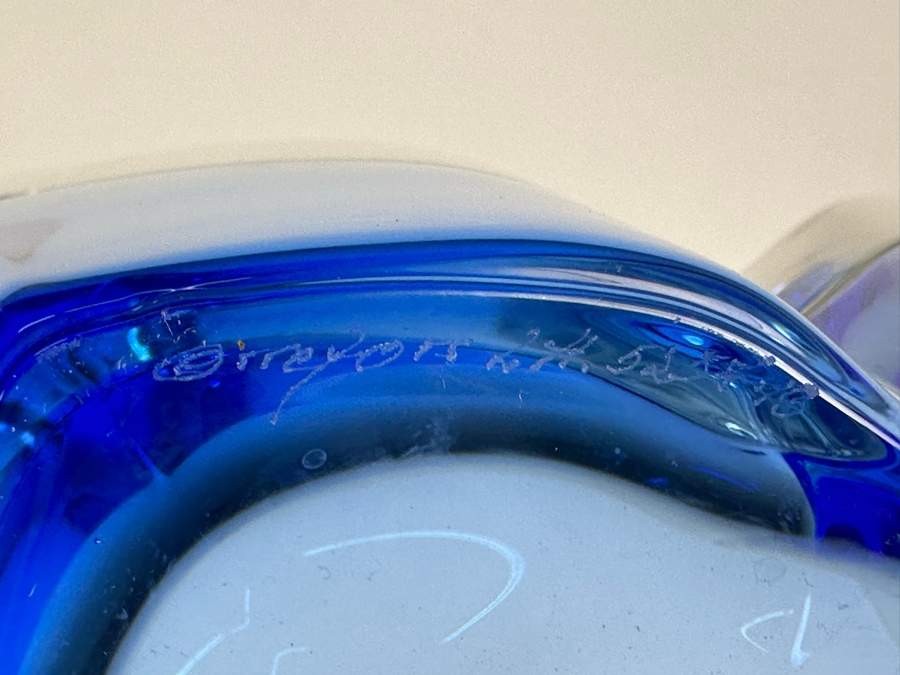 Signed Orrefors Lars Hellsten Lotus Blue Glass 4 Petal Bowl [Photo 5]