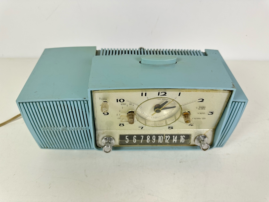 1959 GE Model 914D AM Vacuum Tube Clock Tested and Working 12.5W x 7D x 7H  [Photo 2]