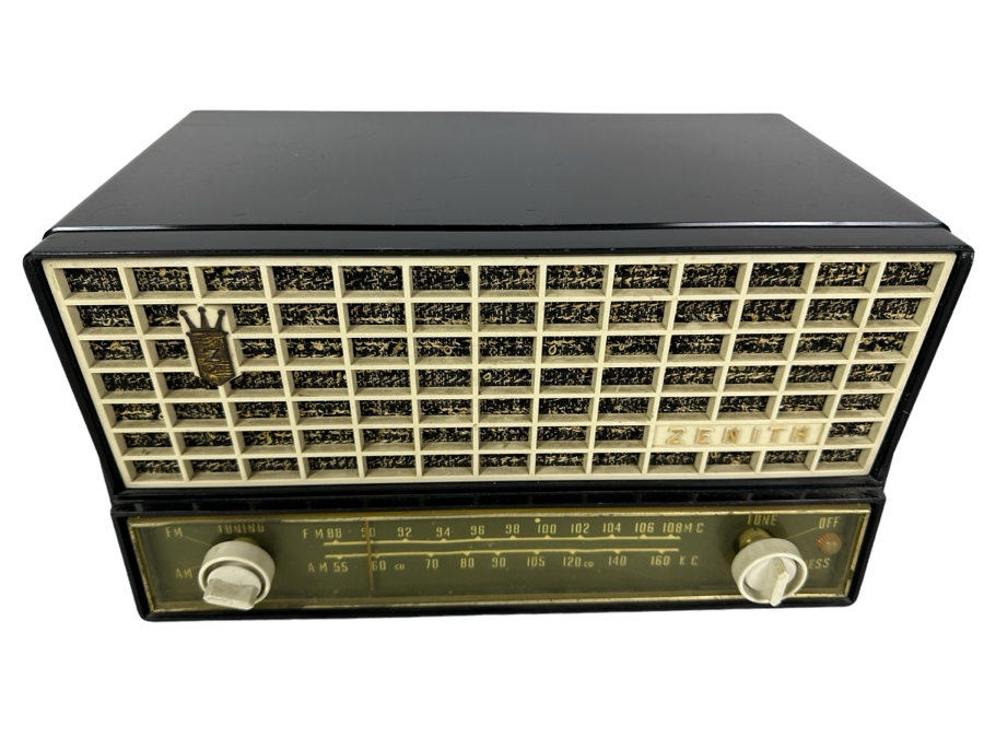Vintage 1950s Zenith AM/FM Table Vacuum Tube Radio Model No. S-41786 13'W x 8' D x 7.5'H