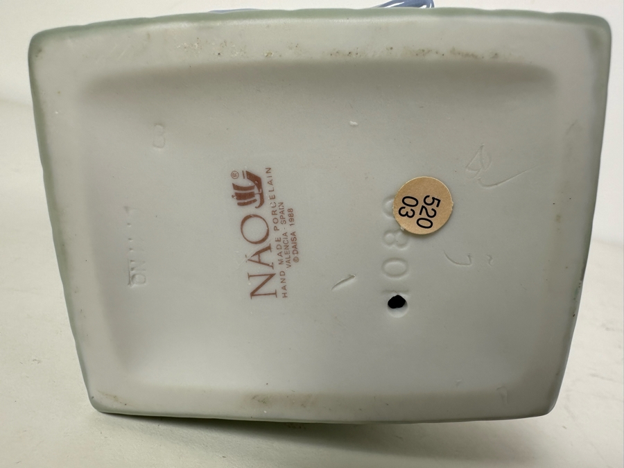 Vintage NOA by Lladro 'Purr-fect Gift' Kittens in Box #1080 4'W x 3'D x 4'H [Photo 5]