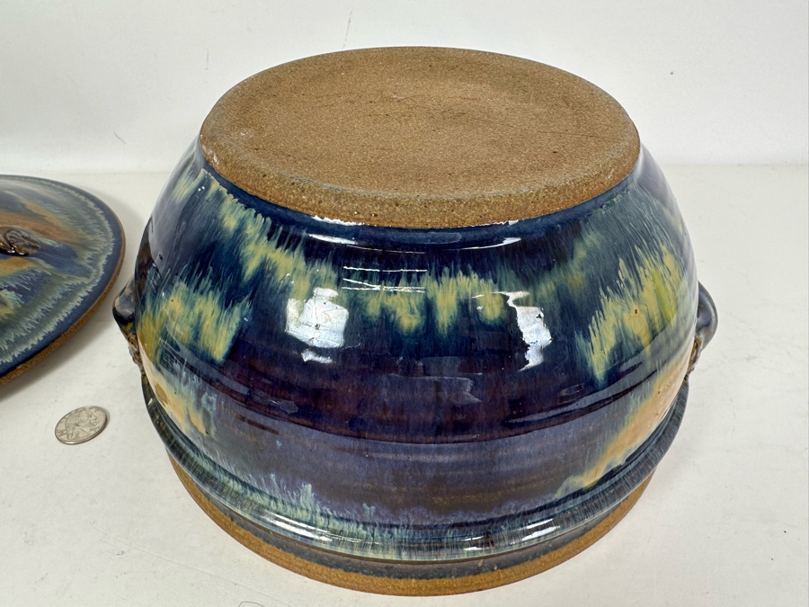 Artist Signed Studio Pottery Blue Pot with Lid [Photo 5]