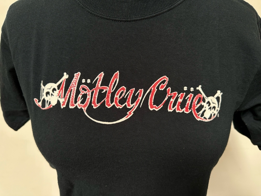 Vintage Motley Crue Rock T-Shirt Youth Size L [Photo 3]