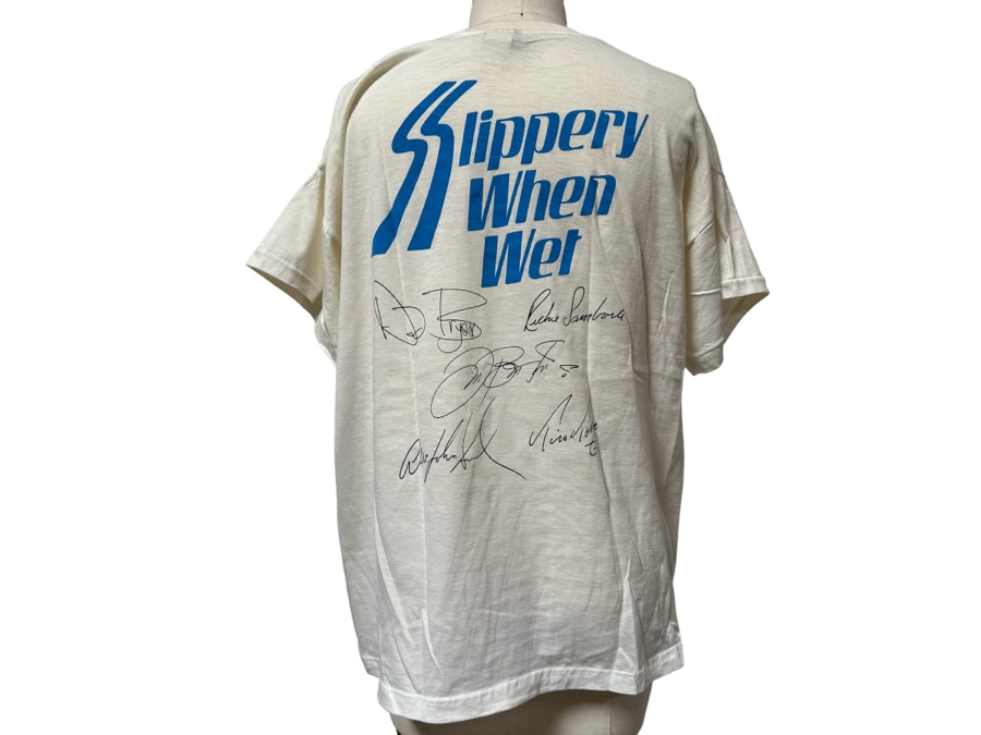 Vintage Bon Jovi Slippery When Wet Rock T-Shirt Women's One Size Fits All [Photo 3]