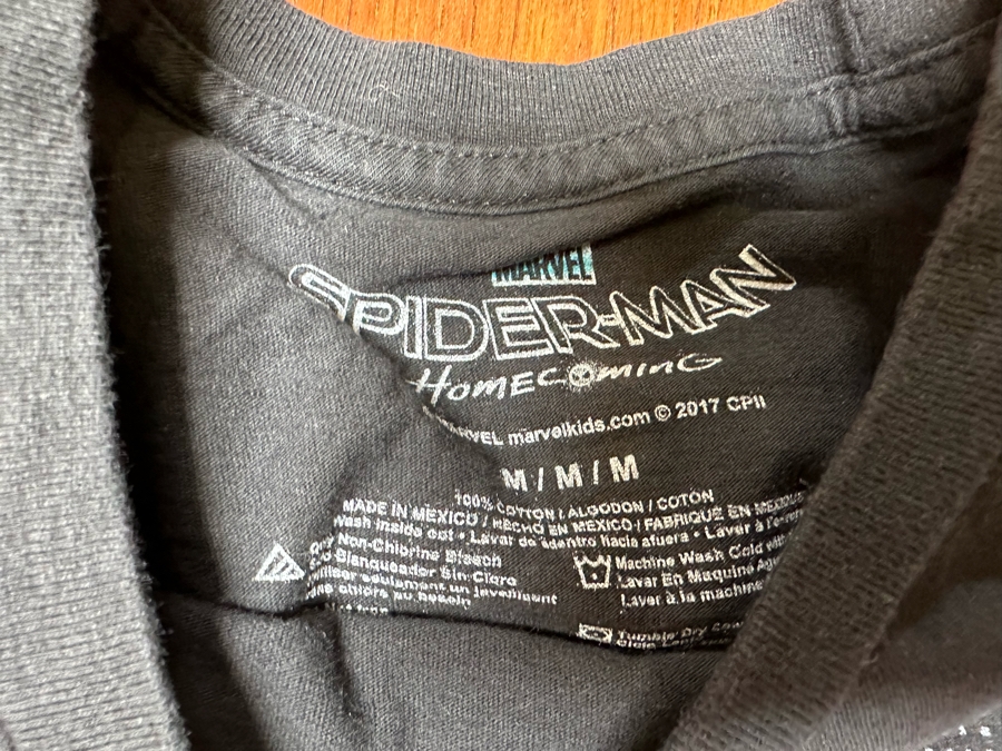 Five Marvel T-Shirts Spider-Man, Guardians Of The Galaxy Groot, Black Widow Sizes S,M & L [Photo 10]