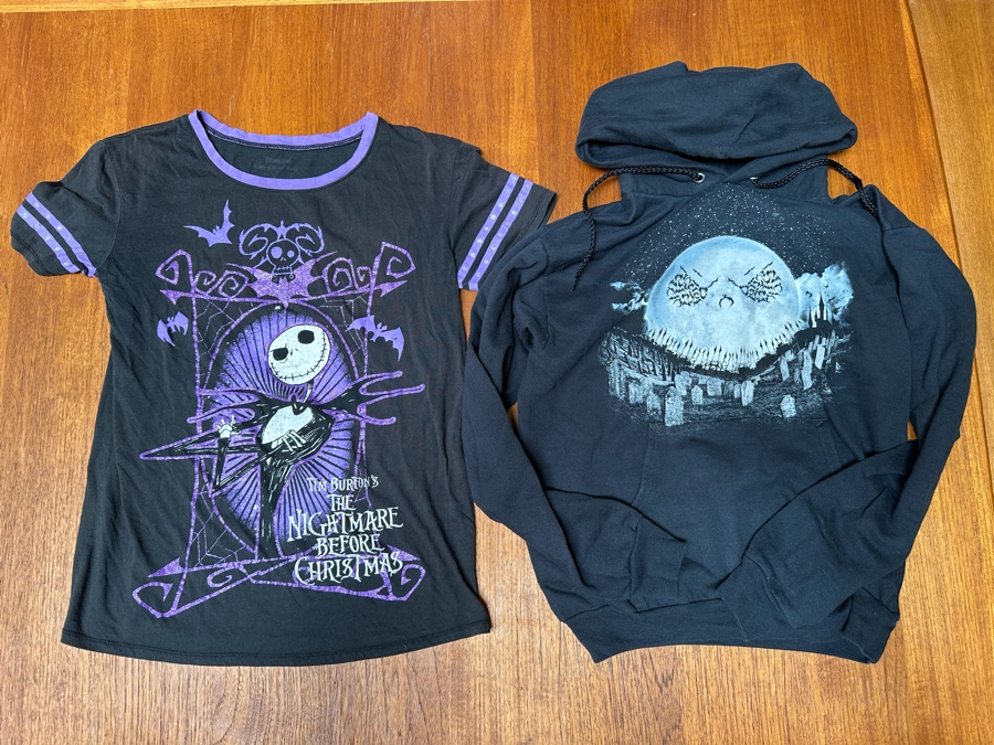 Disney Tim Burton's The Nightmare Before Christmas T-Shirt And Sweatshirt Hoodie Size S