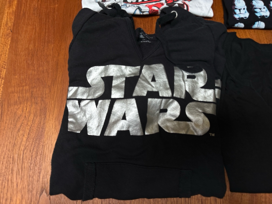 Ten Vintage Disney Star Wars T-Shirts / Sweatshirts Size S,M,XL [Photo 2]