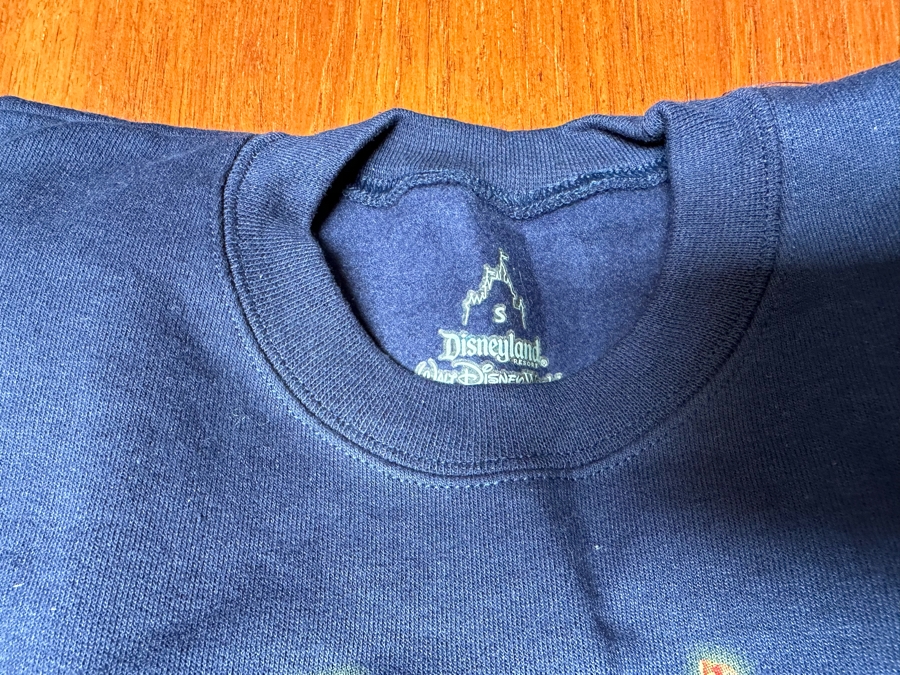 Six Vintage Disney T-Shirts / Sweatshirts Size S,M,L [Photo 15]