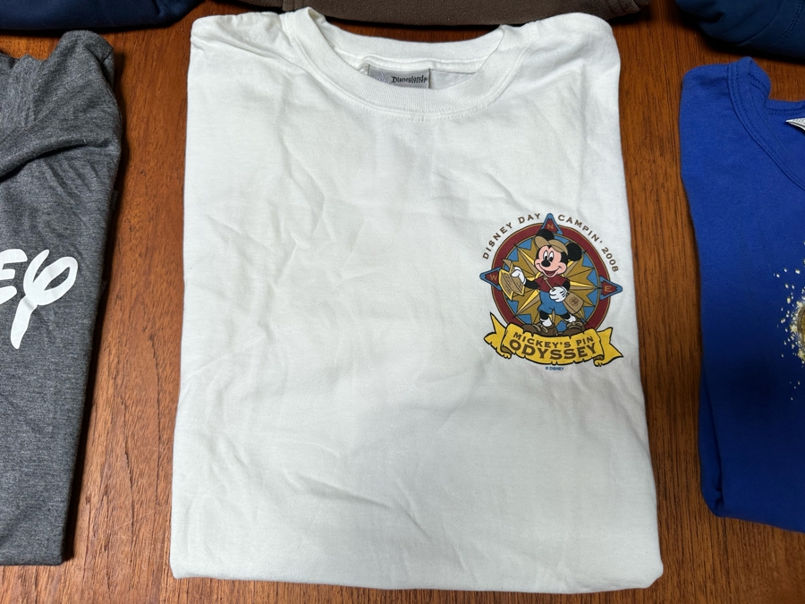 Six Vintage Disney T-Shirts / Sweatshirts Size S,M,L [Photo 4]