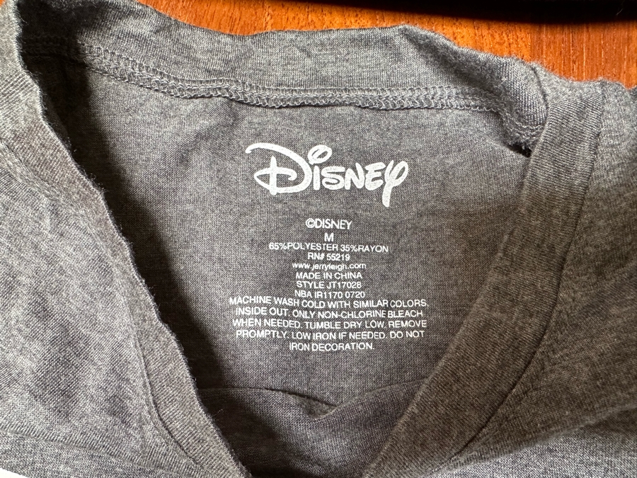 Six Vintage Disney T-Shirts / Sweatshirts Size S,M,L [Photo 3]