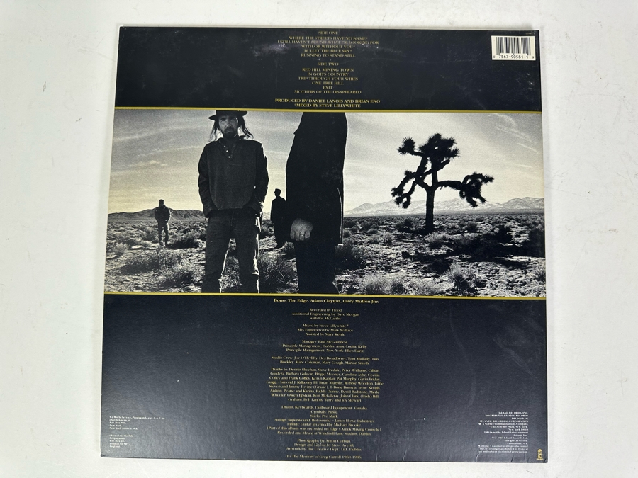 U2 The Joshua Tree Vinyl Record [Photo 3]