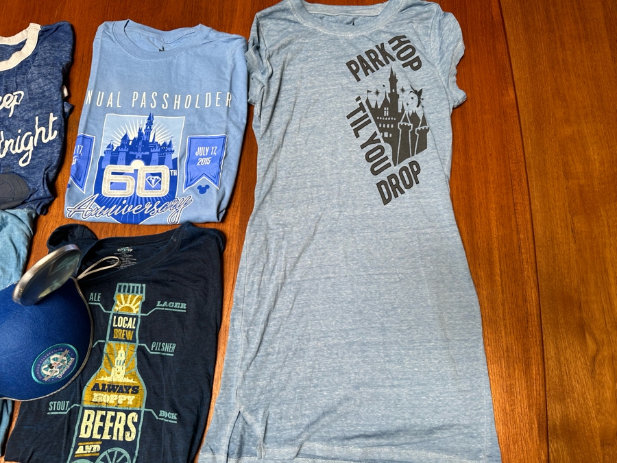 Five Vintage T-Shirts And Mickey Mouse Disney Ears Size S,M,L [Photo 7]