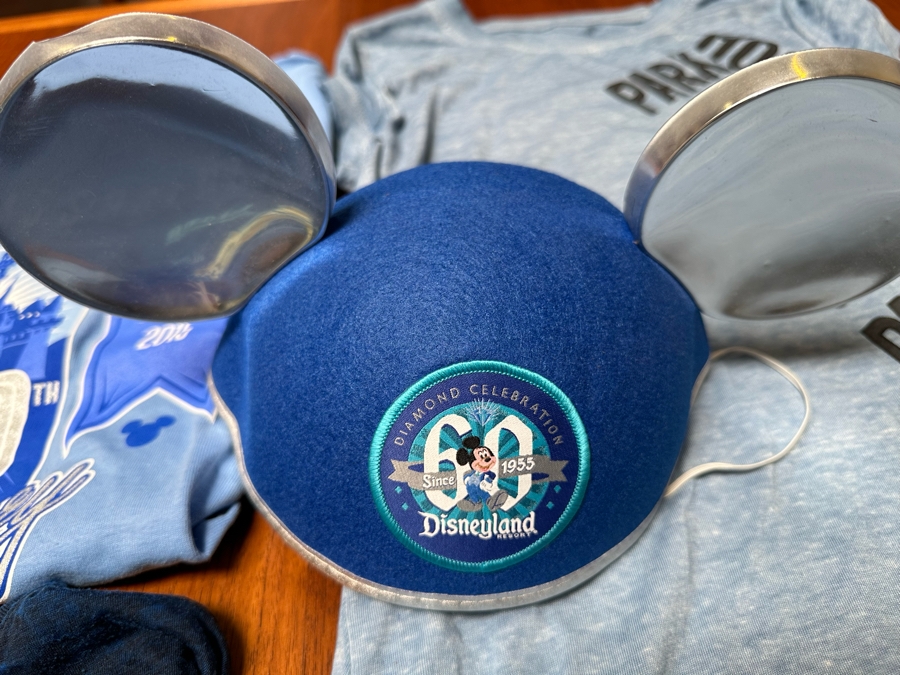 Five Vintage T-Shirts And Mickey Mouse Disney Ears Size S,M,L [Photo 6]