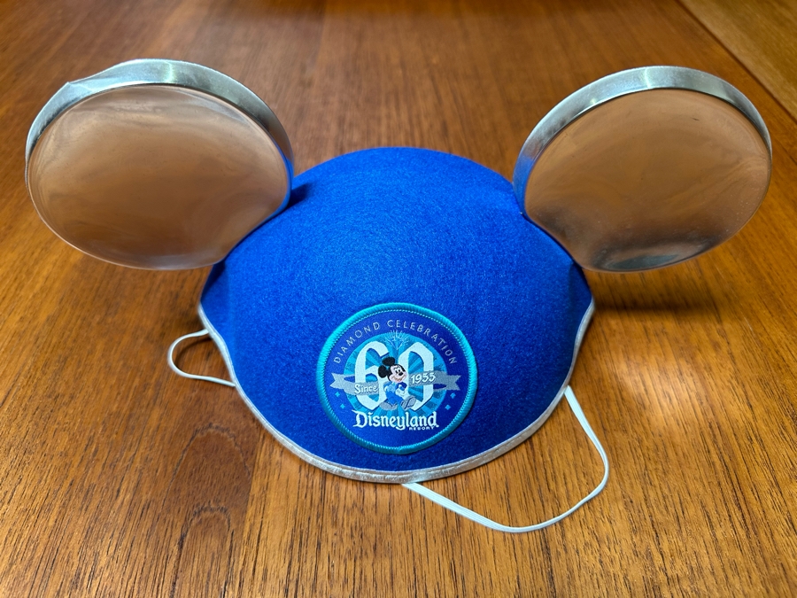 Five Vintage T-Shirts And Mickey Mouse Disney Ears Size S,M,L [Photo 14]