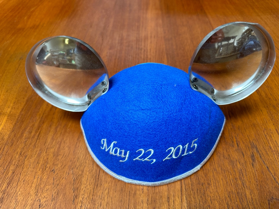 Five Vintage T-Shirts And Mickey Mouse Disney Ears Size S,M,L [Photo 13]