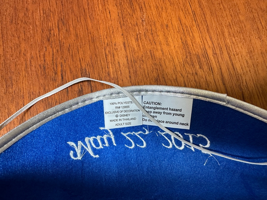 Five Vintage T-Shirts And Mickey Mouse Disney Ears Size S,M,L [Photo 15]