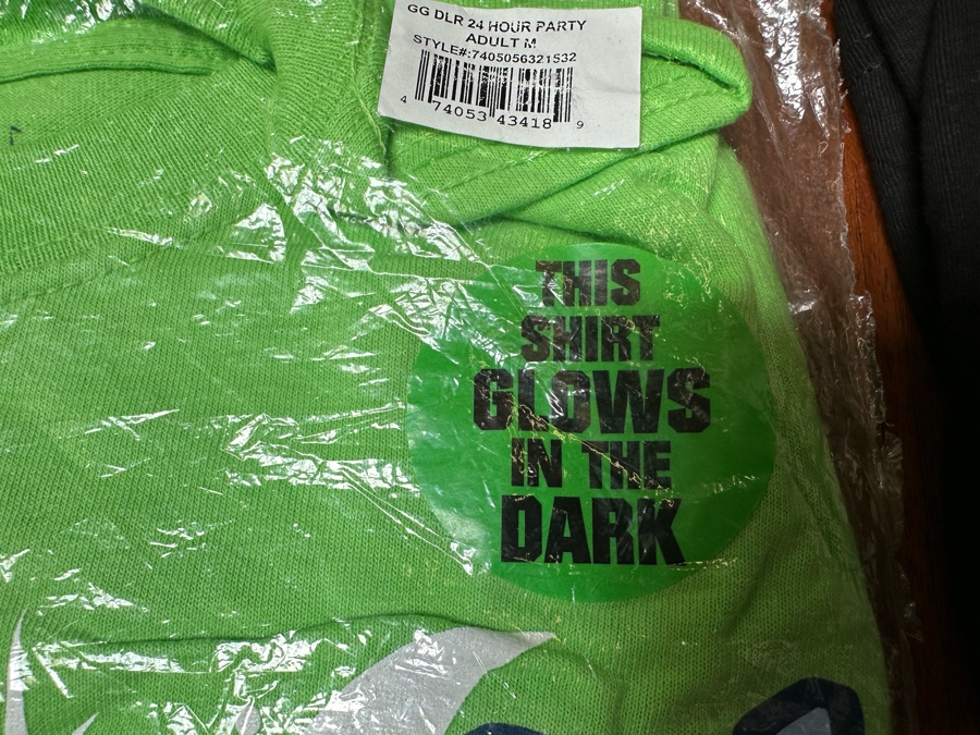 Pair Of Vintage Disney T-Shirts Size M [Photo 3]