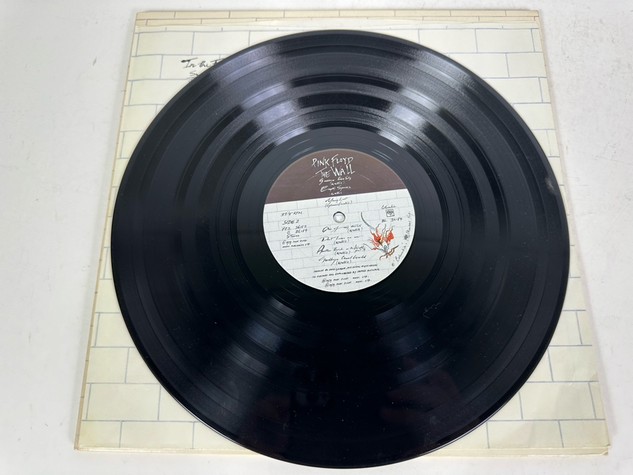 Pink Floyd The Wall Vinyl Records (2 Records) [Photo 10]