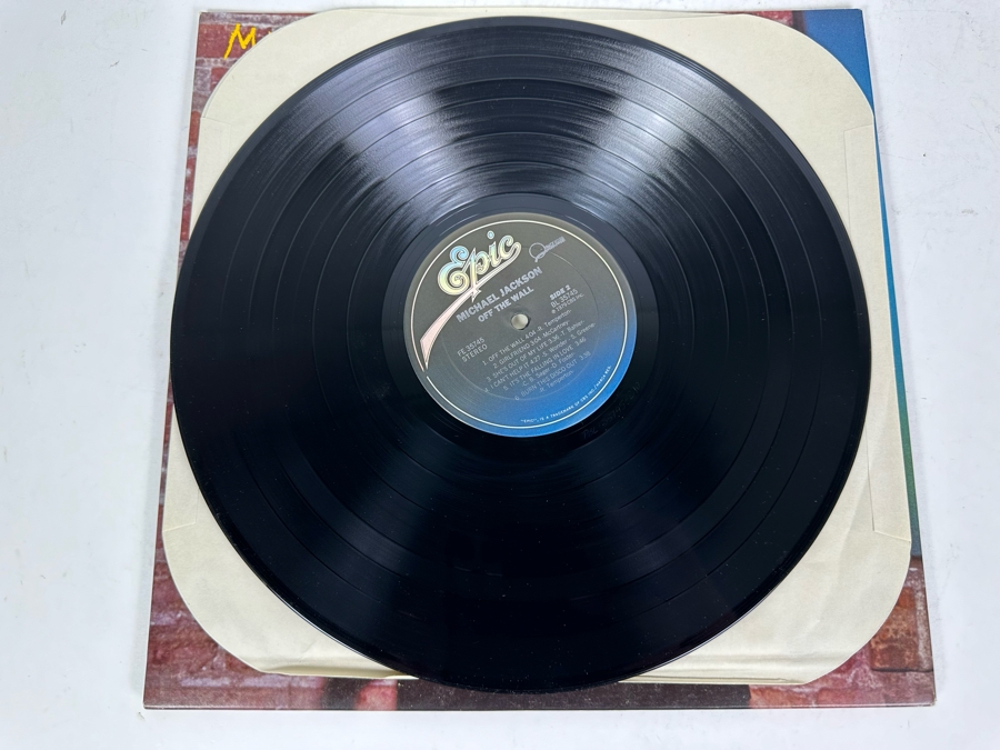 Michael Jackson Off The Wall Vinyl Record [Photo 5]