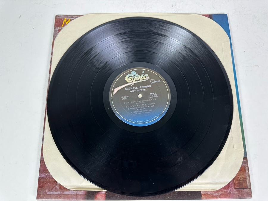 Michael Jackson Off The Wall Vinyl Record [Photo 4]
