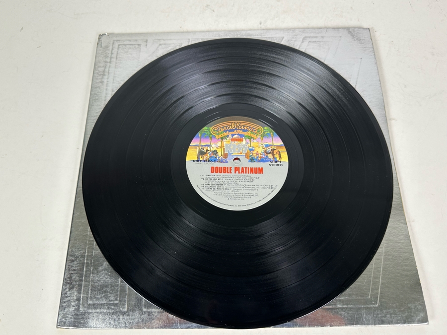 KISS Double Platinum Vinyl Records (2 Records) [Photo 4]