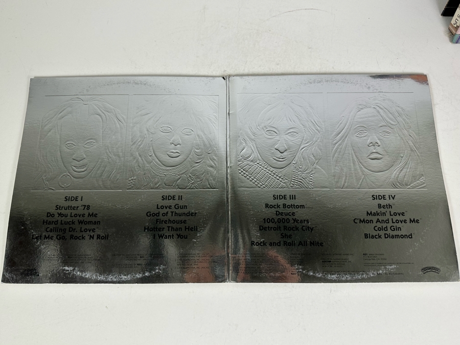 KISS Double Platinum Vinyl Records (2 Records) [Photo 2]