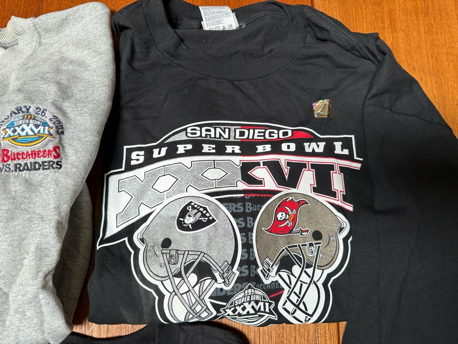 Five Vintage Football T-Shirts / Sweatshirts Size M,L,XL [Photo 8]