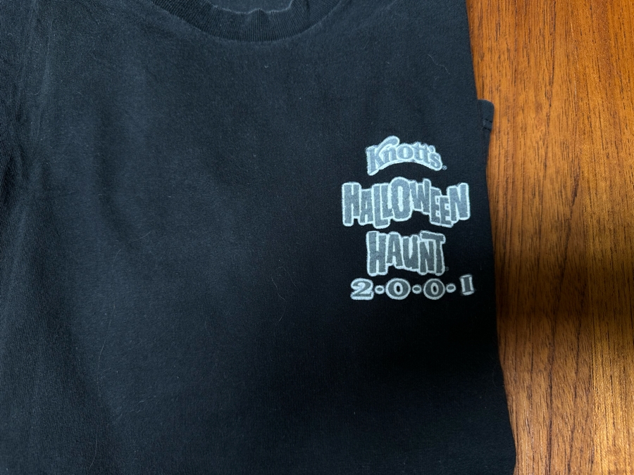 Five Vintage Knott's Berry Farm Halloween Haunt T-Shirts / Sweatshirts Size M,L,XL [Photo 4]